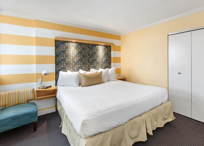 Pan American Oceanfront Hotel